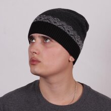 Шапка молодежная Sharpey Т-134 черн/сер/мул