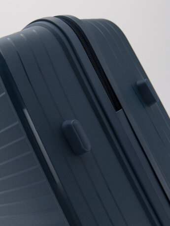 Чемодан 166-81-24 M4 S.Lavia