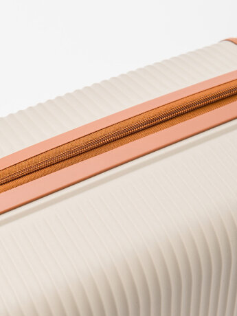 Чемодан 8012-20-20 S4 S.Lavia