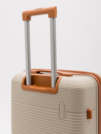 Чемодан 8012-20-28 L4 S.Lavia