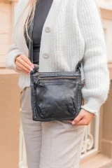 Женская сумка кросс-боди Bear CL42427 black 