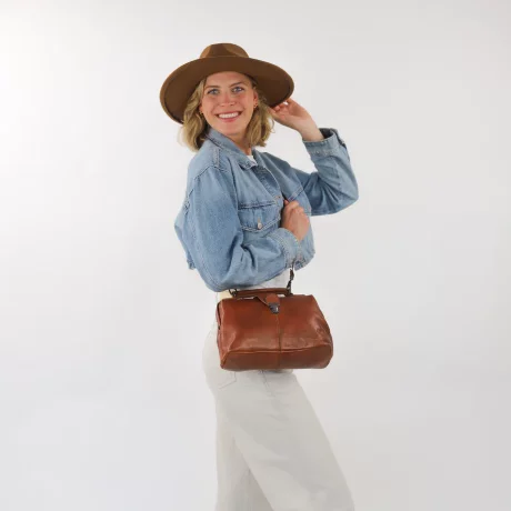 Сумка-саквояж женская Bear Design CL42524 cognac 