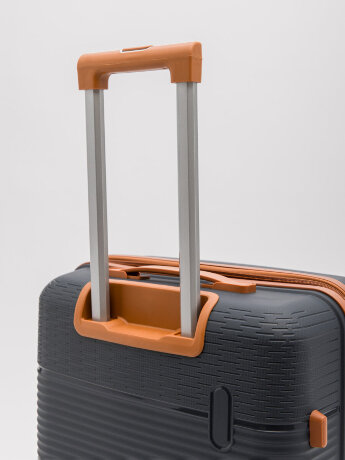 Чемодан 8012-51-28 L4 S.Lavia